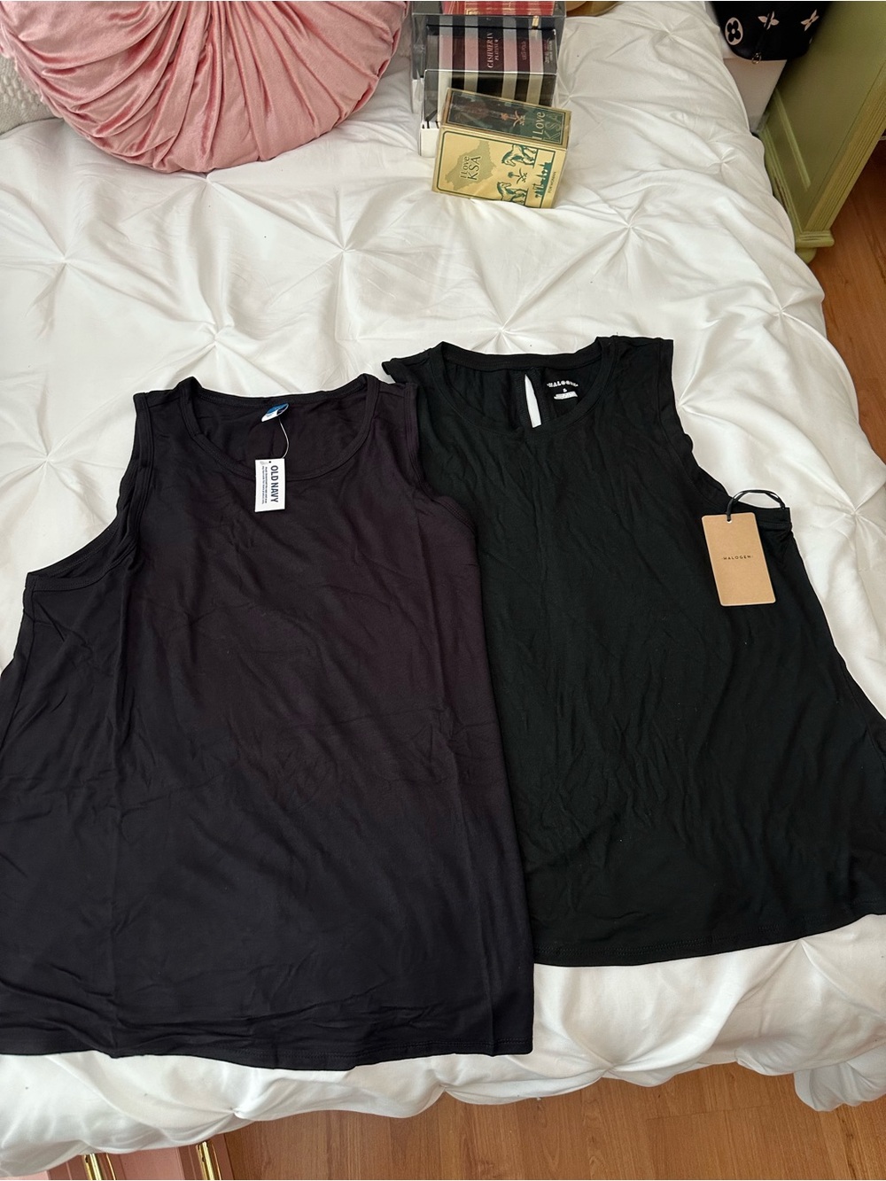 Bundle of 2 - Halogen & Old Navy Black Sleeveless Swing Tank Tops - Large & NWT